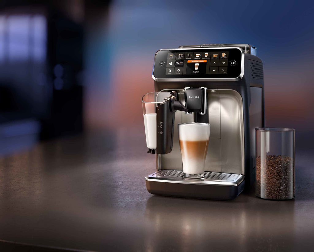 PHILIPS EP5447/90 Serie 5400 LatteGo 12 Kaffeespezialitäten Kaffeevollautomat Touchscreen, 4 Profile Schwarz/Chrom
