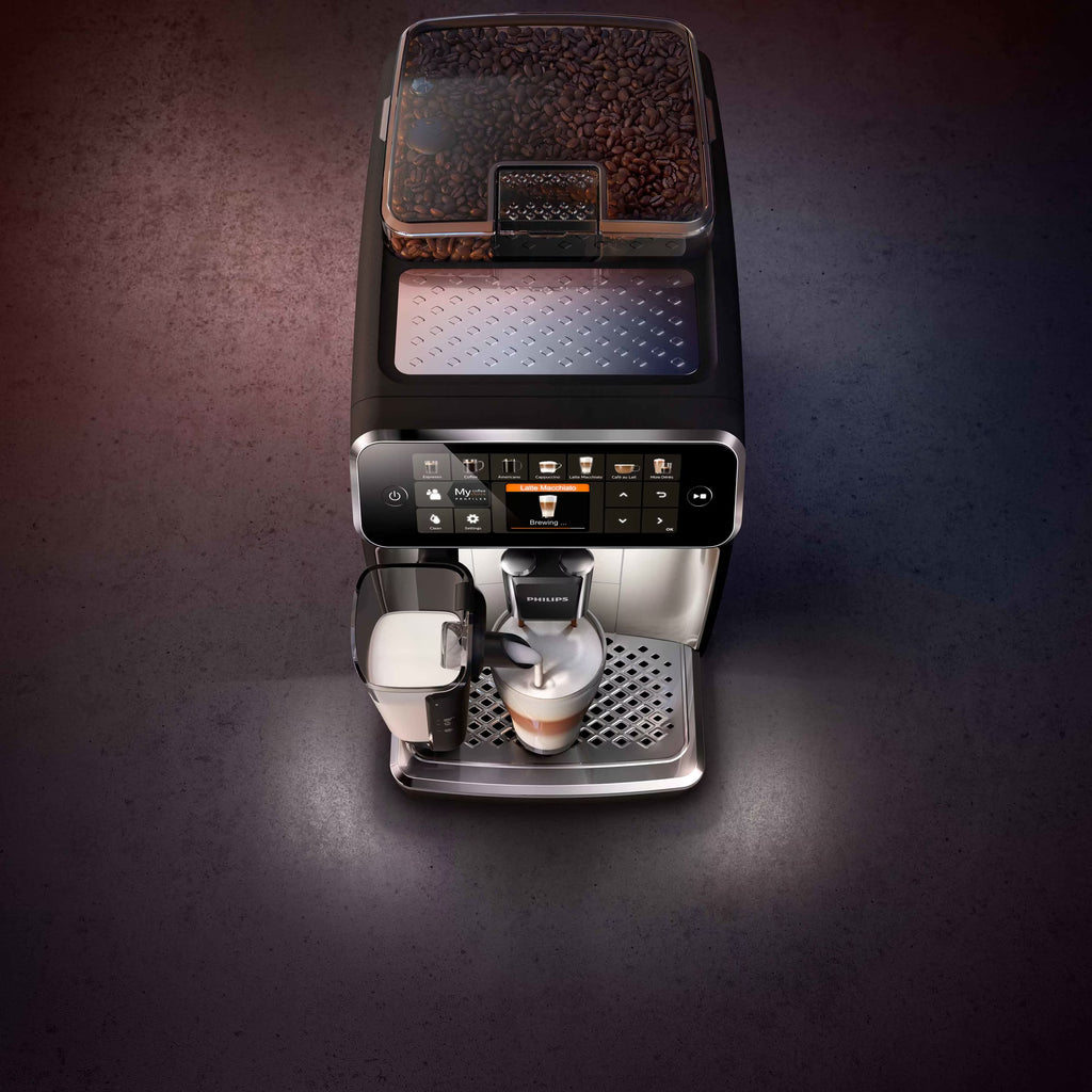 PHILIPS EP5447/90 Serie 5400 LatteGo 12 Kaffeespezialitäten Kaffeevollautomat Touchscreen, 4 Profile Schwarz/Chrom