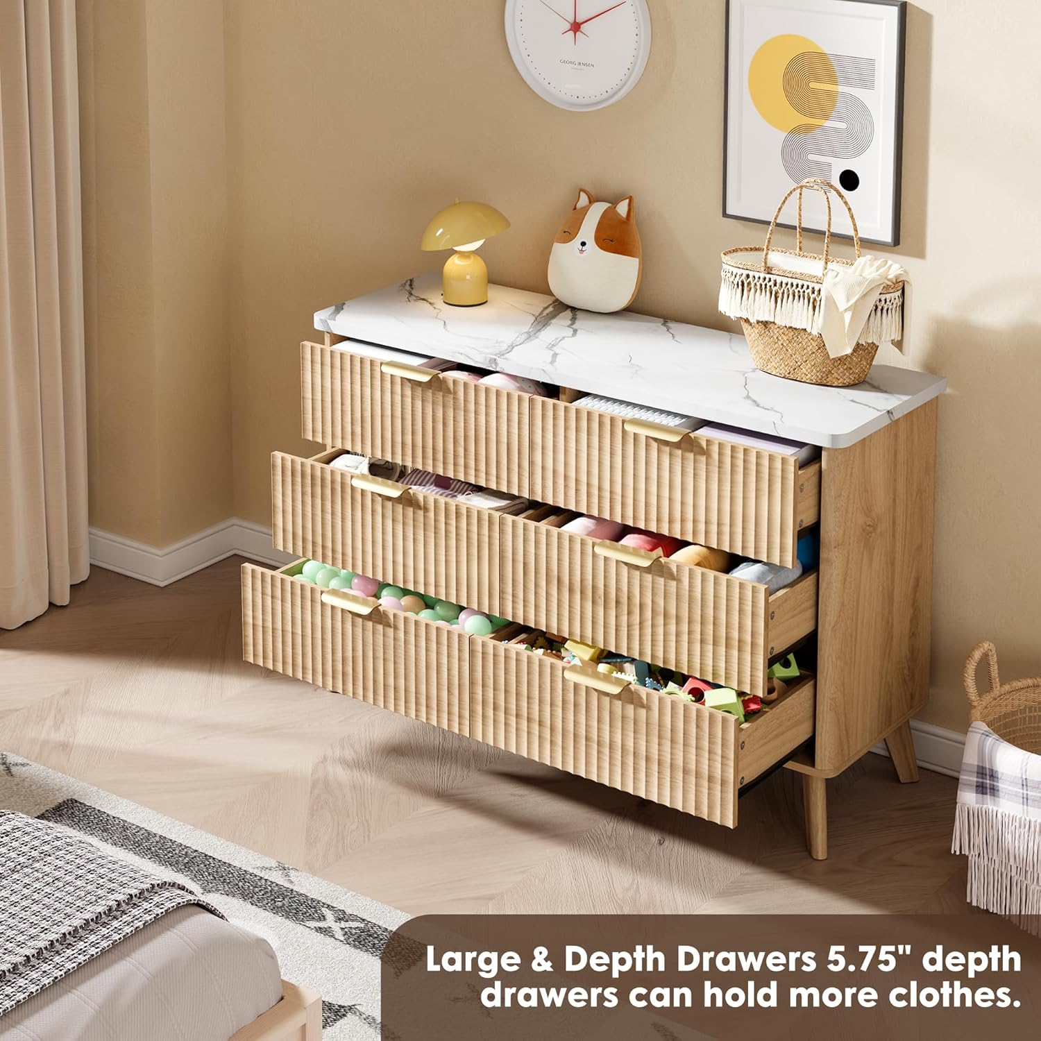 Fluted Dresser for Bedroom with 6 Deep Drawers, 47.2 in Tall Chest of Drawers with Faux Marble Top, Curved Profile Design, Modern Wooden Dresser, for Living Room, Kids Room, Hallway, Natural Oak